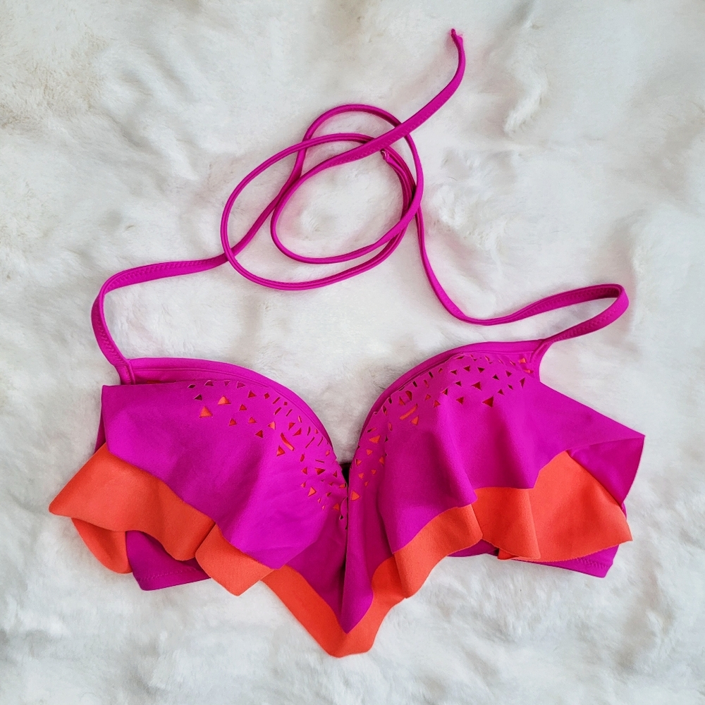 🕊️ *NWOT* Victoria Secrect PINK Flounce Bikini Top size Small